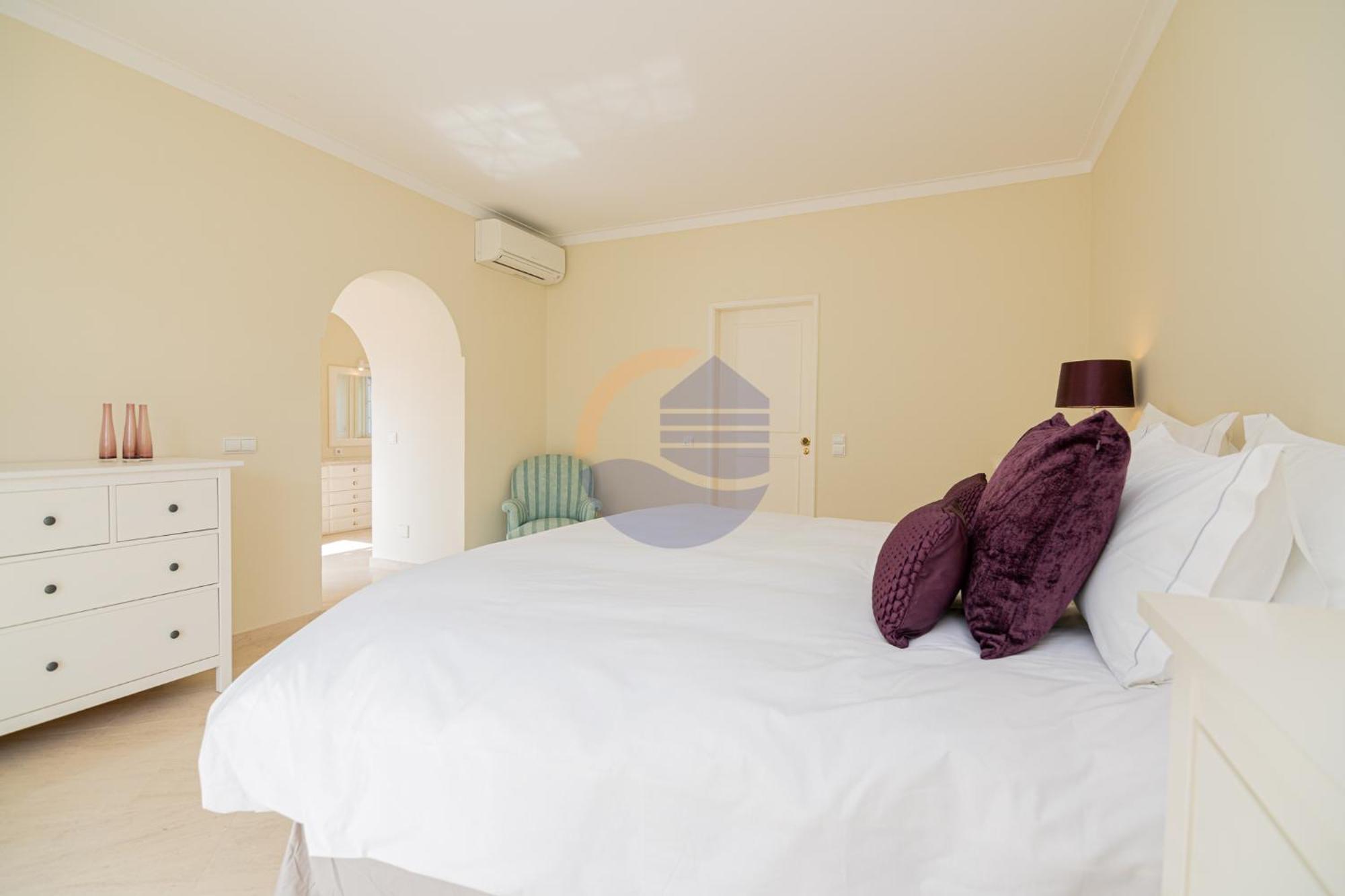 Villa Luxury Suites, Heated Outdoor Pool ポルティマン エクステリア 写真
